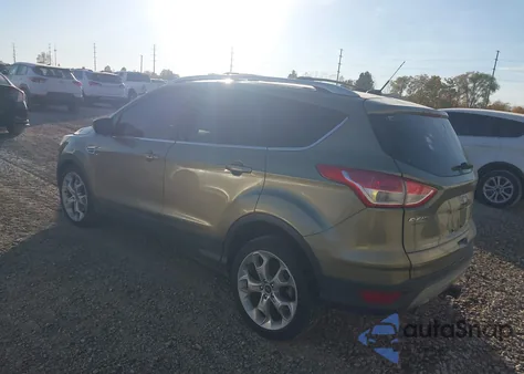 2013 Ford Escape Titanium z USA, uszkodzony, nr VIN 1FMCU9J90DUC83920